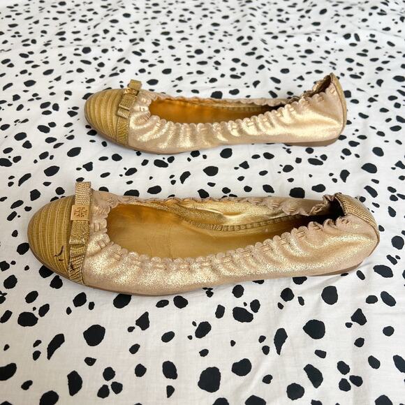 Tory Burch | Romy Gold Leather Tan Cap Toe Bow Scalloped Designer Ballet Flats - Picture 5 of 9